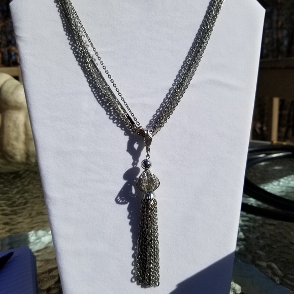 Vintage five strand tassel necklace unsigned - Picture 2 of 4